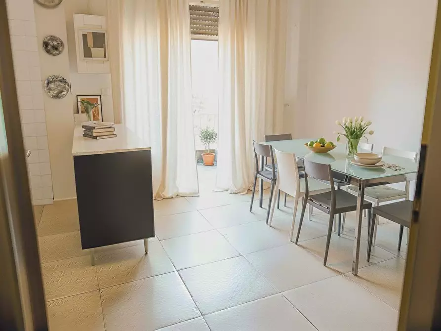 Immagine 3 di Appartamento in vendita  a Massa