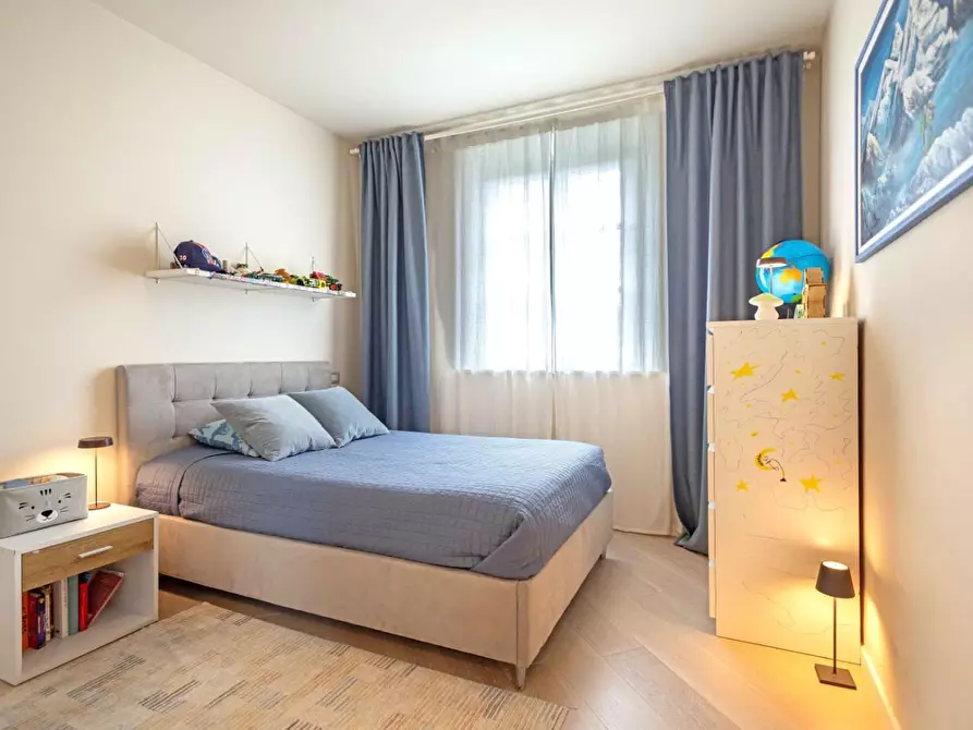 Immagine 41 di Villa in vendita  a Capannori