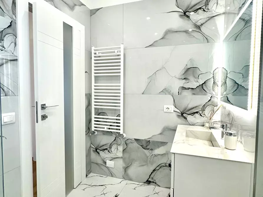 Immagine 41 di Appartamento in vendita  a Empoli