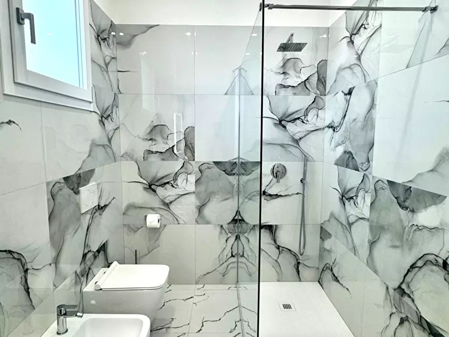 Immagine 36 di Appartamento in vendita  a Empoli