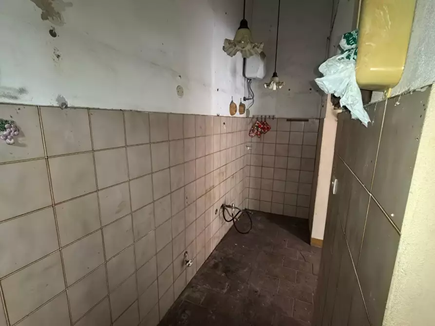 Immagine 23 di Villa in vendita  a Casciana Terme Lari