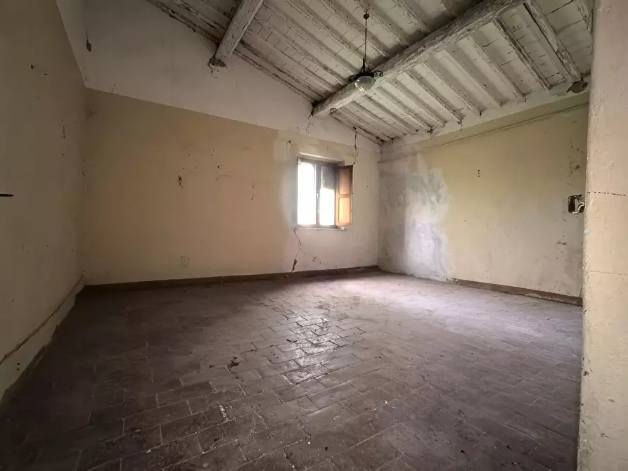 Immagine 18 di Villa in vendita  a Casciana Terme Lari