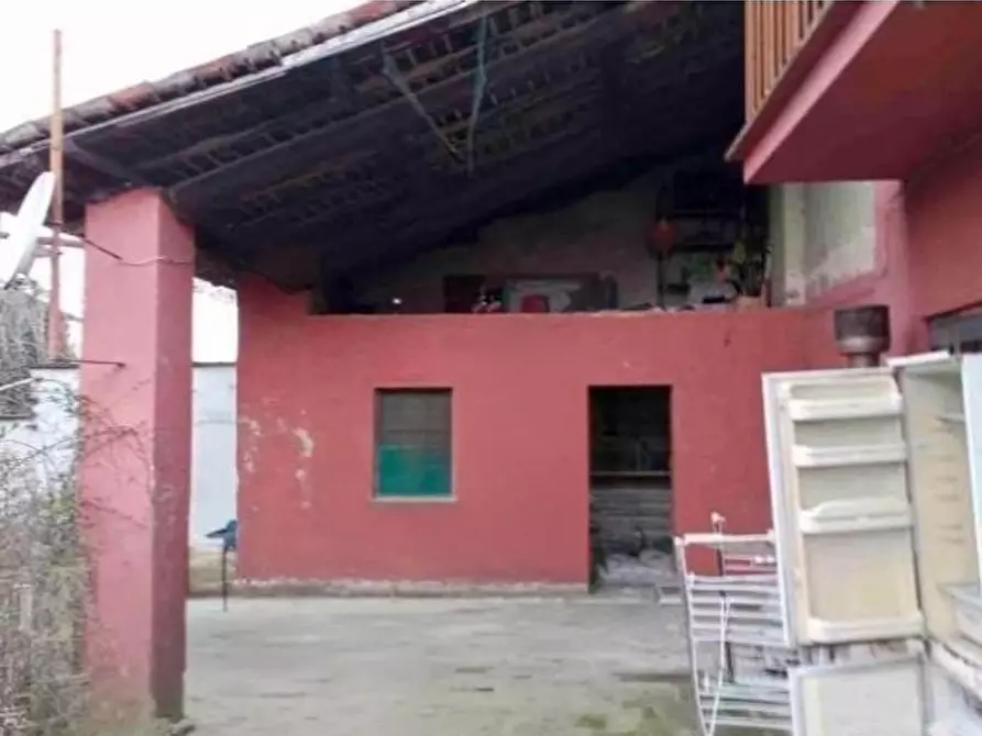 Immagine 2 di Villa in vendita  a Zeme