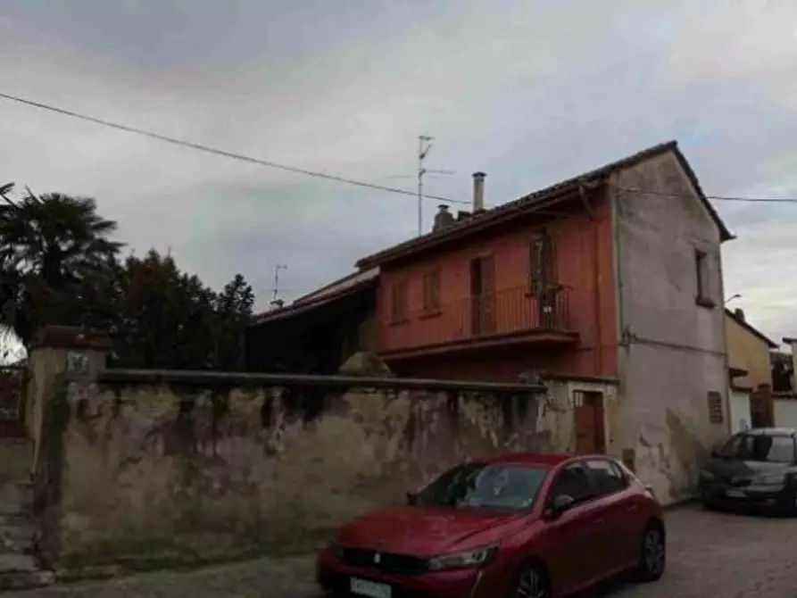 Immagine 3 di Villa in vendita  a Zeme