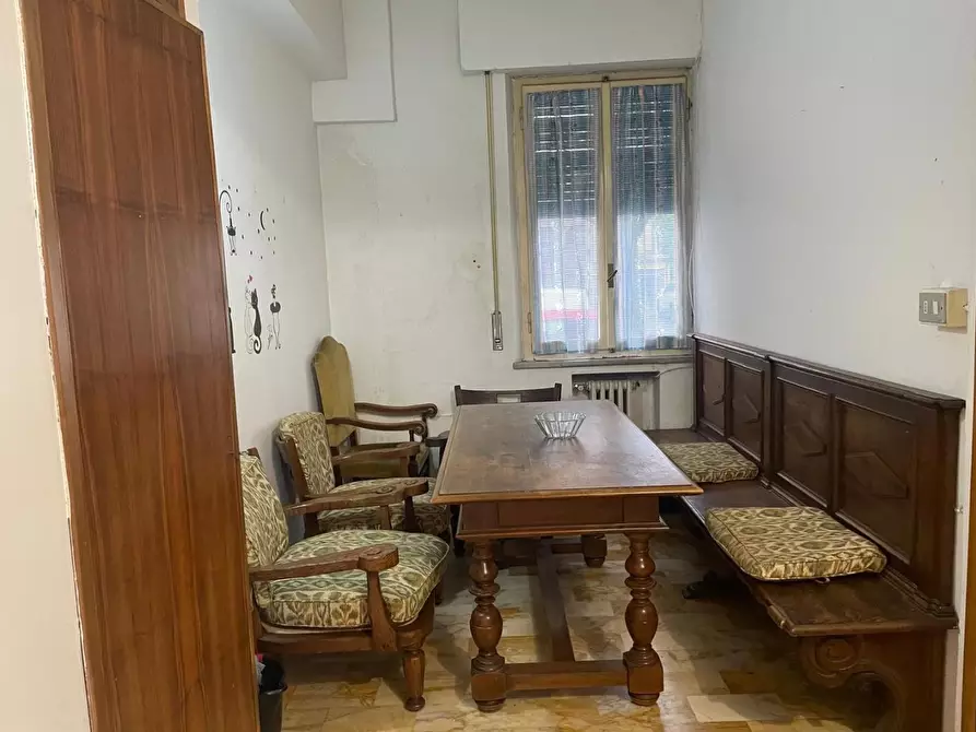 Immagine 14 di Appartamento in vendita  a Siena