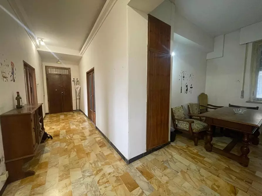 Immagine 1 di Appartamento in vendita  a Siena