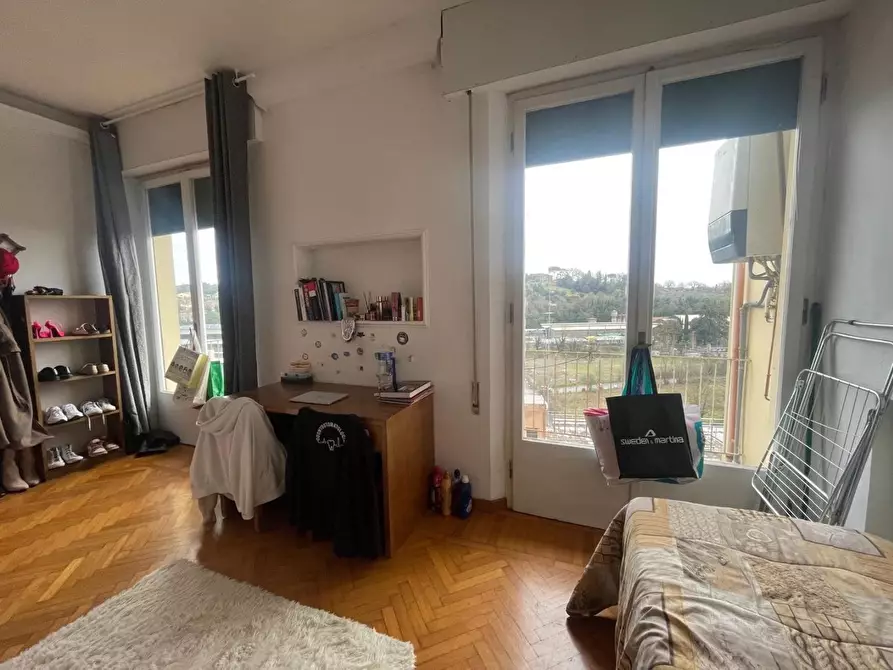 Immagine 5 di Appartamento in vendita  a Siena