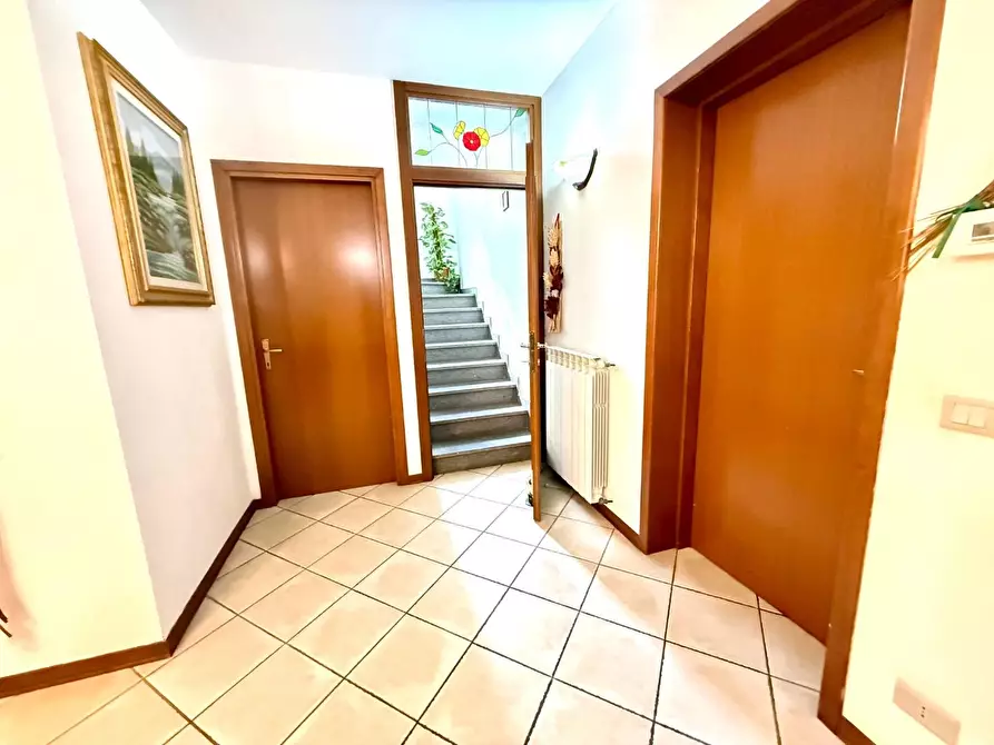 Immagine 5 di Villetta a schiera in vendita  a Terricciola