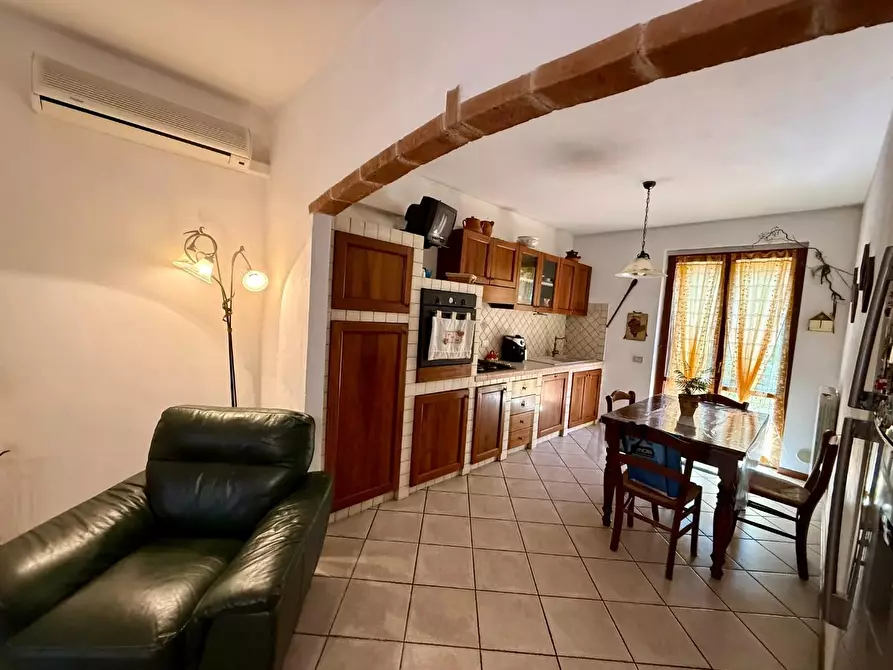 Immagine 13 di Villetta a schiera in vendita  a Terricciola