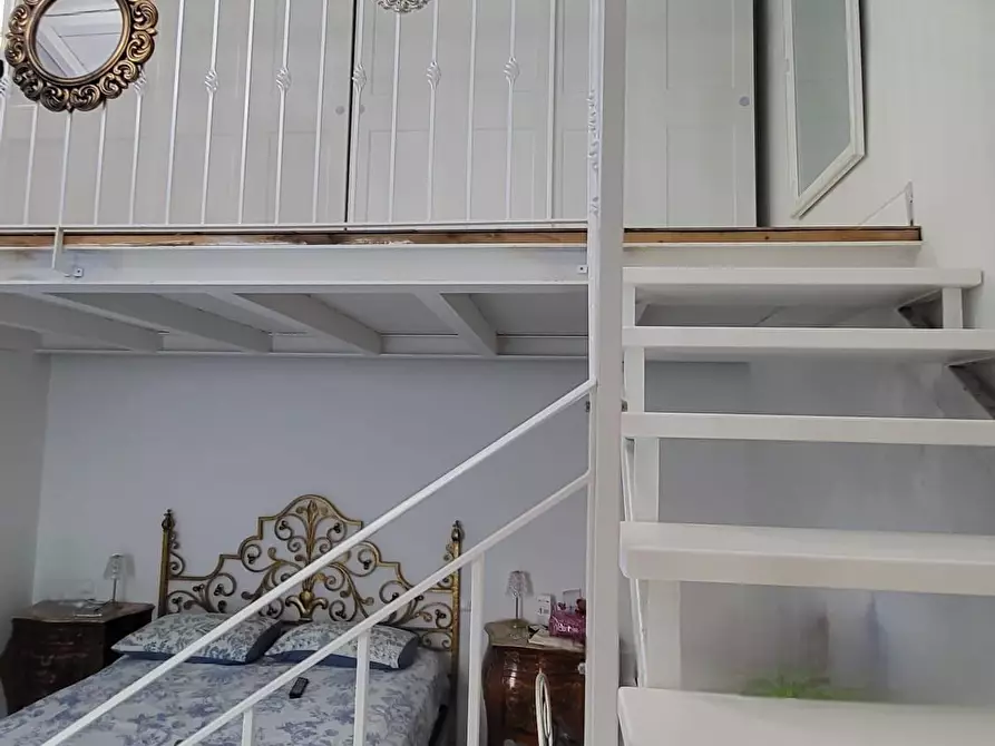 Immagine 18 di Villa in vendita  a Viareggio