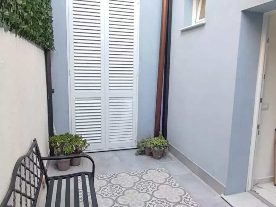 Immagine 15 di Villa in vendita  a Viareggio
