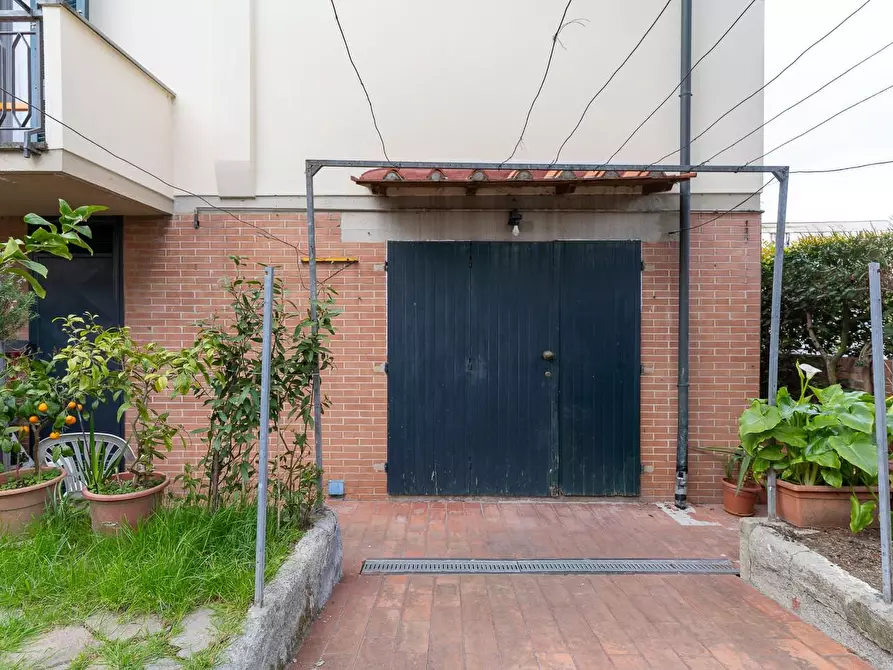 Immagine 12 di Appartamento in vendita  a Empoli