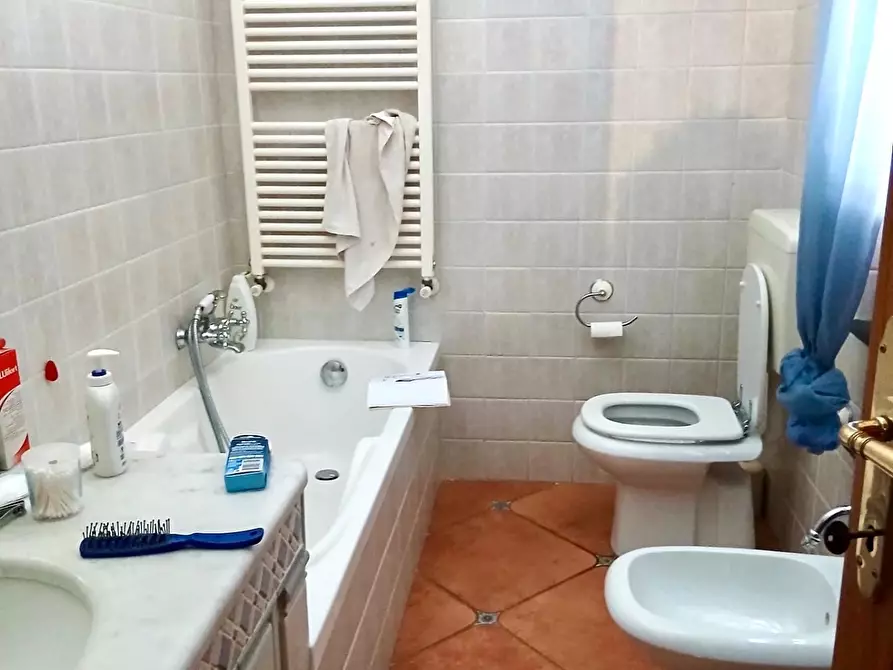 Immagine 10 di Casa indipendente in vendita  a Pietrasanta