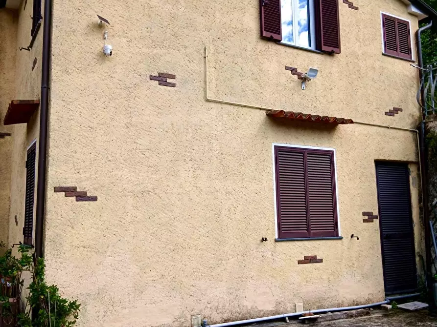 Immagine 14 di Casa indipendente in vendita  a Pietrasanta