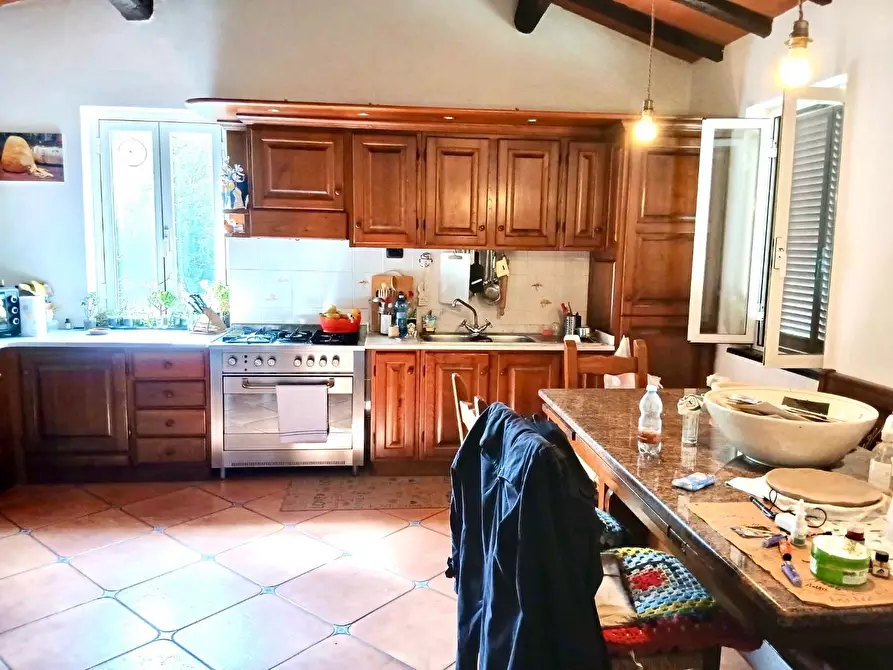 Immagine 4 di Casa indipendente in vendita  a Pietrasanta