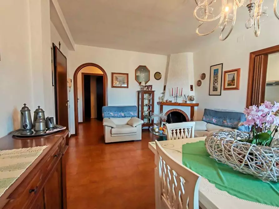 Immagine 10 di Appartamento in vendita  a Calcinaia