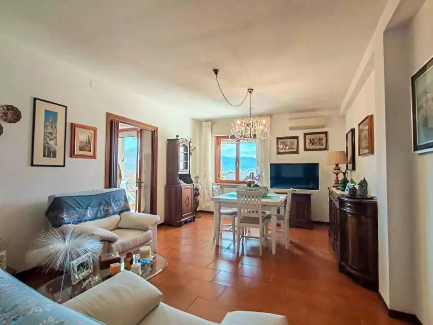 Immagine 12 di Appartamento in vendita  a Calcinaia