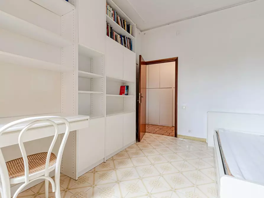 Immagine 30 di Appartamento in vendita  a Siena