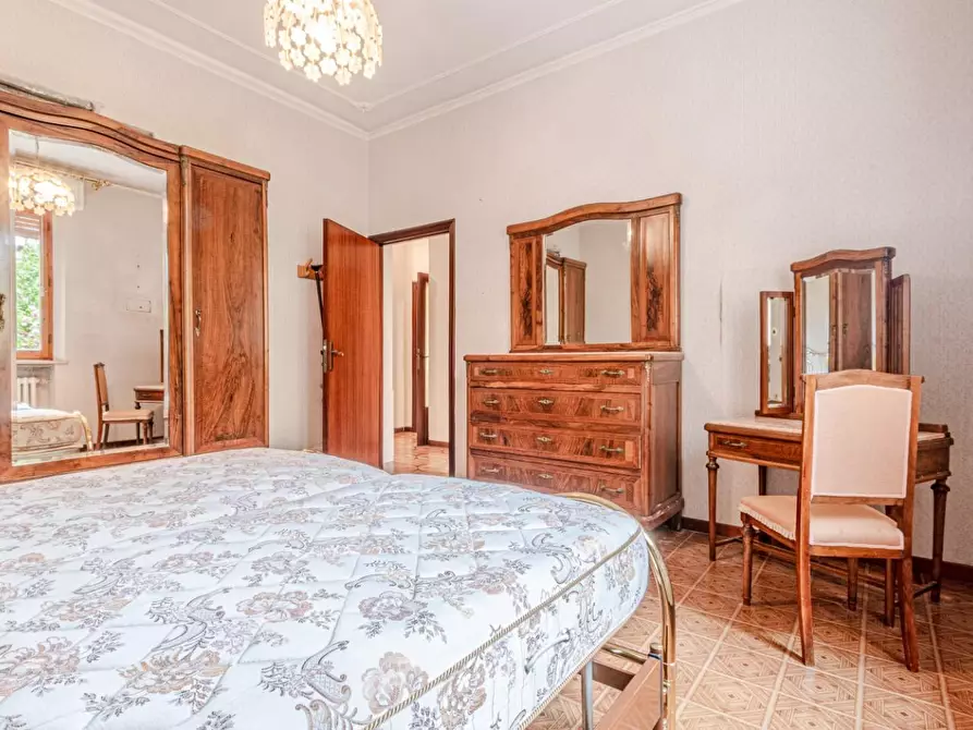 Immagine 22 di Appartamento in vendita  a Siena