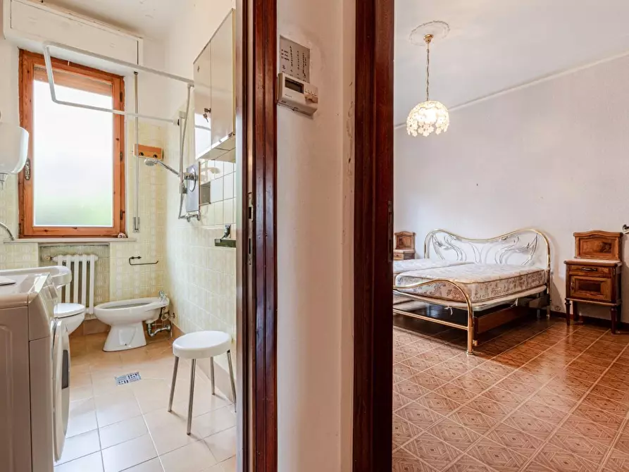 Immagine 40 di Appartamento in vendita  a Siena