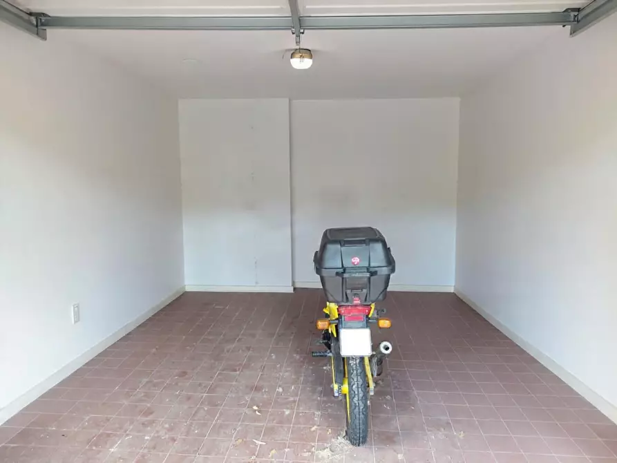 Immagine 44 di Appartamento in vendita  a Pisa