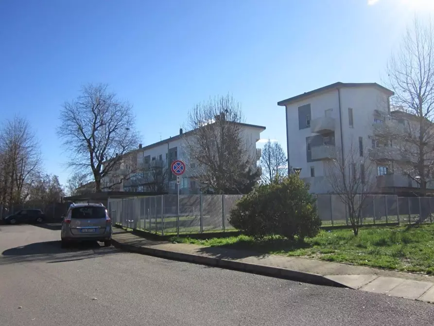 Immagine 2 di Appartamento in vendita  a Abbiategrasso