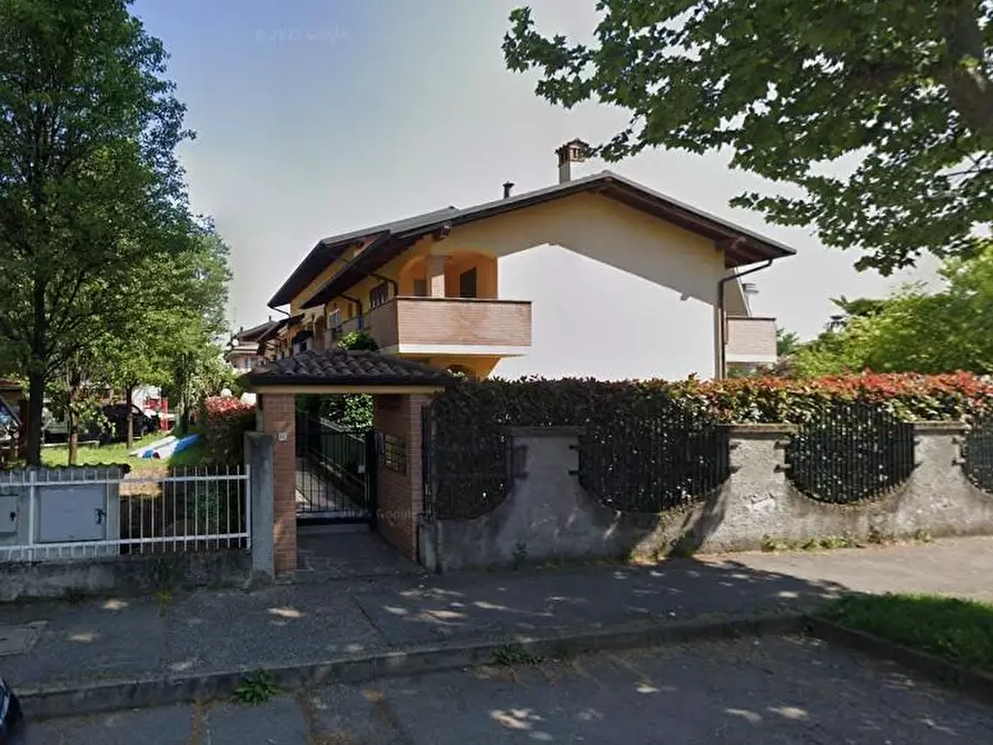 Immagine 1 di Appartamento in vendita  a Vaprio D'adda
