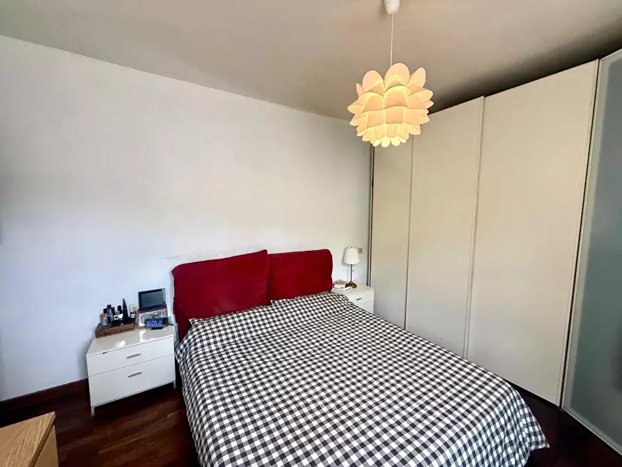 Immagine 12 di Appartamento in vendita  a Massa