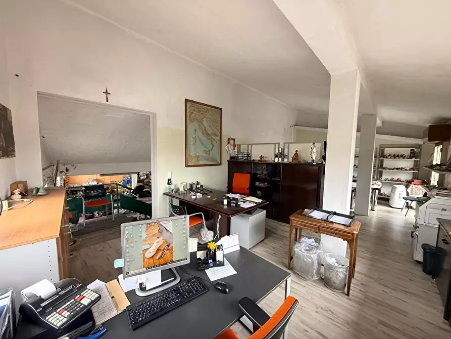 Immagine 8 di Attività artigianale in vendita  a Porcari
