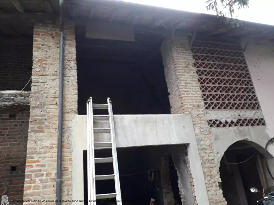Immagine 7 di Appartamento in vendita  a Torre Beretti E Castellaro