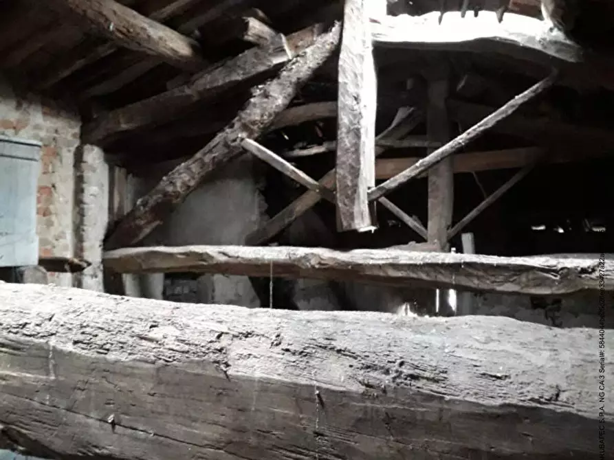 Immagine 30 di Appartamento in vendita  a Torre Beretti E Castellaro