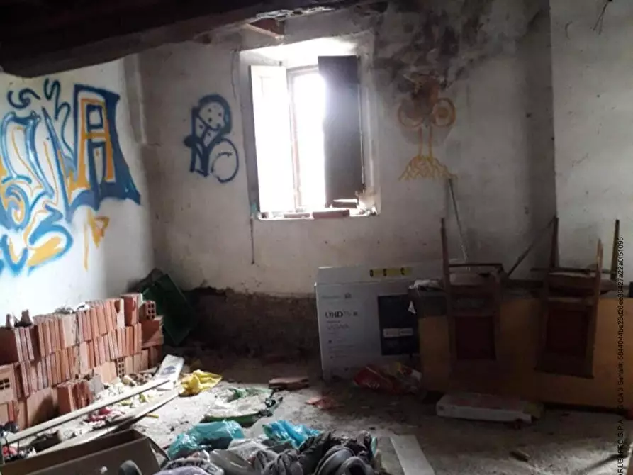 Immagine 13 di Appartamento in vendita  a Torre Beretti E Castellaro