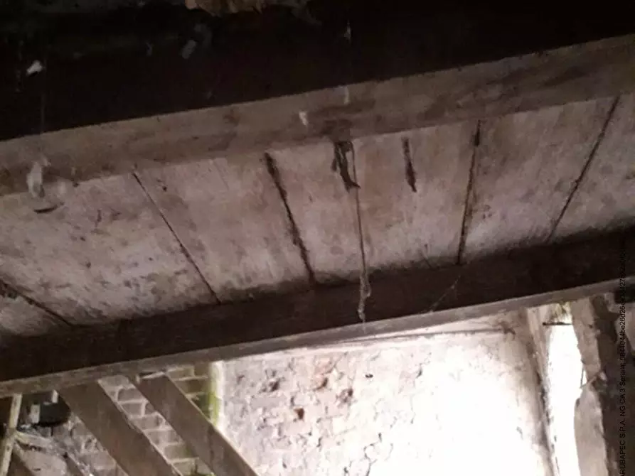Immagine 27 di Appartamento in vendita  a Torre Beretti E Castellaro