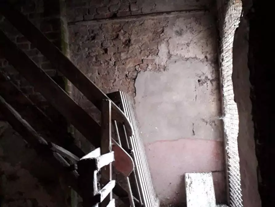 Immagine 26 di Appartamento in vendita  a Torre Beretti E Castellaro
