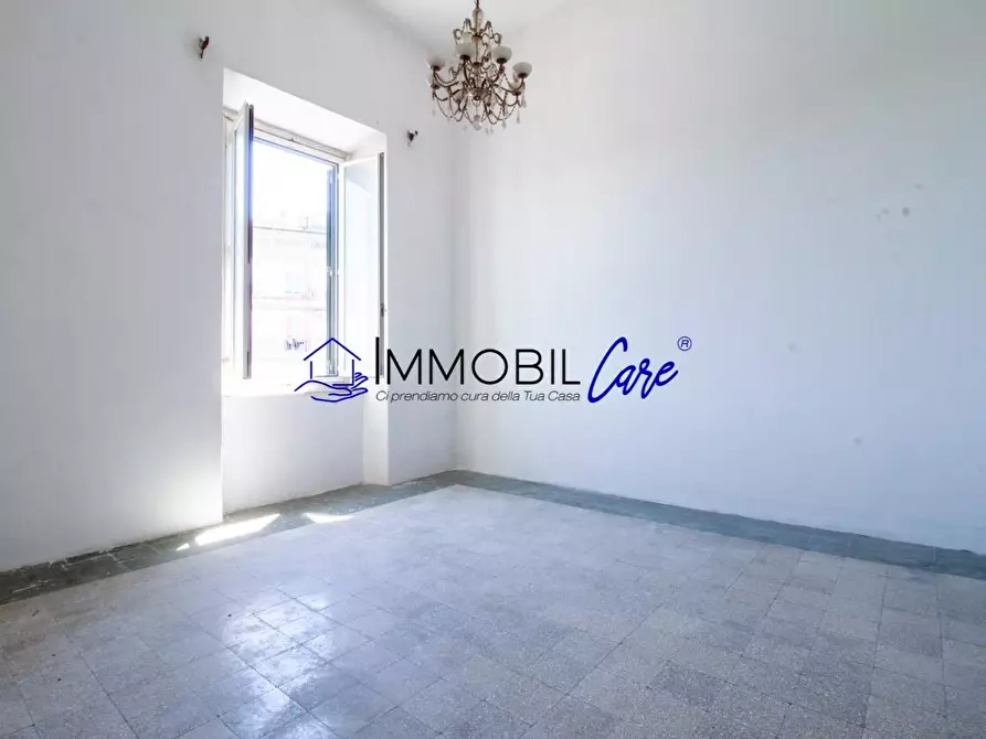 Immagine 11 di Appartamento in vendita  a Livorno