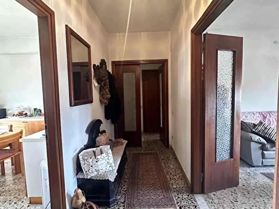 Immagine 3 di Appartamento in vendita  a Cascina