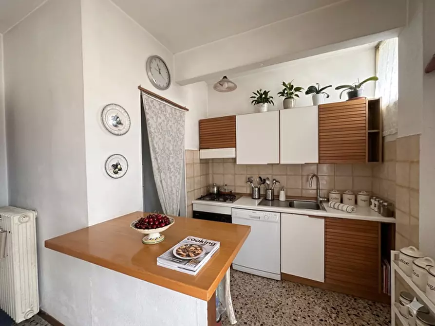 Immagine 6 di Appartamento in vendita  a Cascina