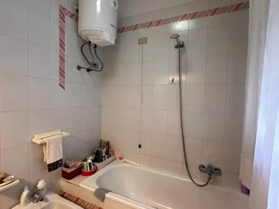 Immagine 12 di Appartamento in vendita  a Cascina
