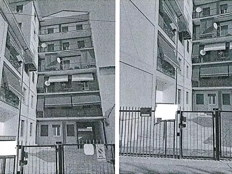 Immagine 4 di Appartamento in vendita  a Voghera