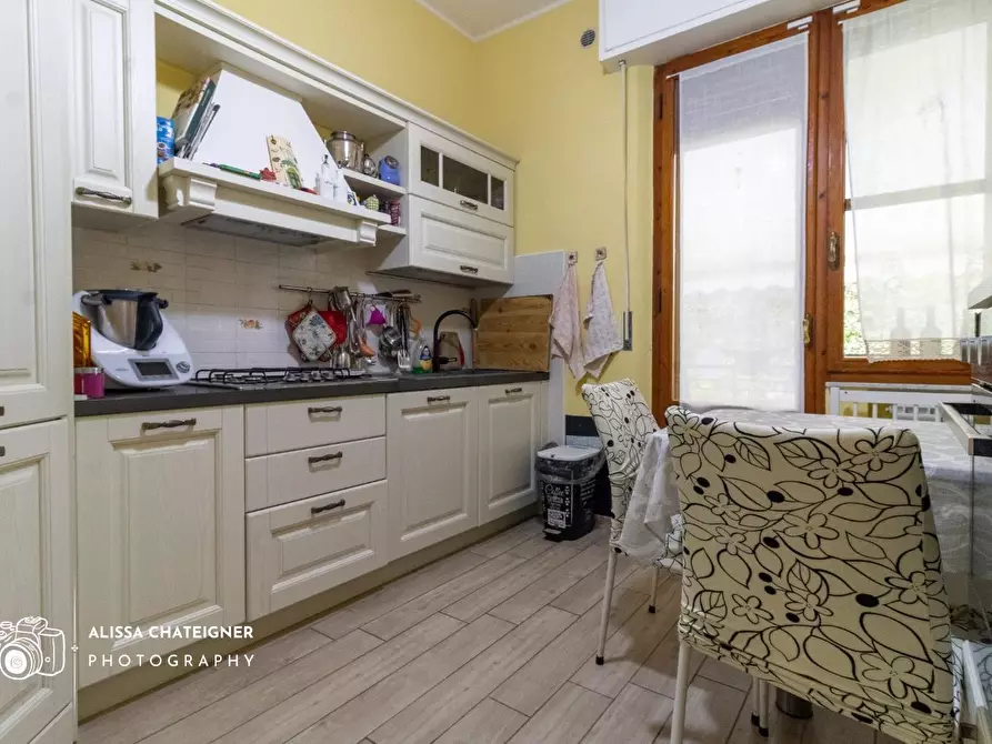 Immagine 11 di Appartamento in vendita  a Siena