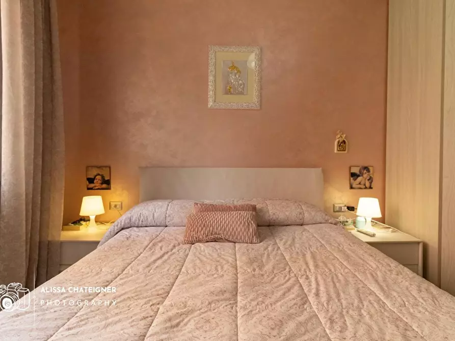 Immagine 19 di Appartamento in vendita  a Siena