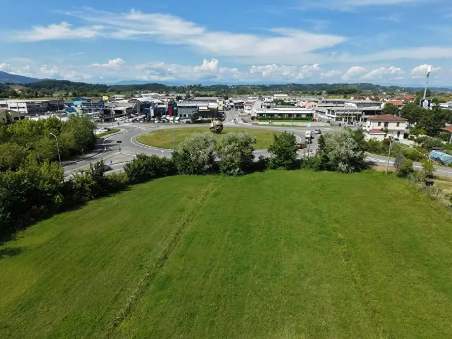 Immagine 3 di Terreno industriale in vendita  a Pontedera