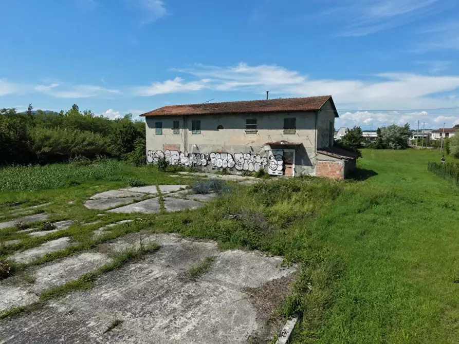 Immagine 17 di Rustico / casale in vendita  a Pontedera