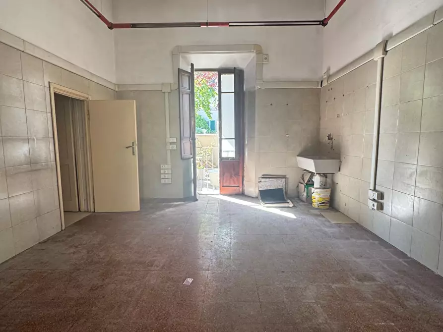 Immagine 4 di Locale commerciale in affitto  a Pisa