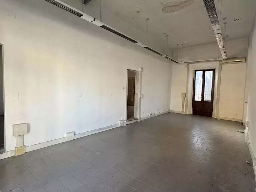 Immagine 3 di Locale commerciale in affitto  a Pisa