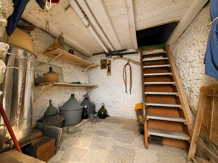 Immagine 9 di Rustico / casale in vendita  a La Spezia