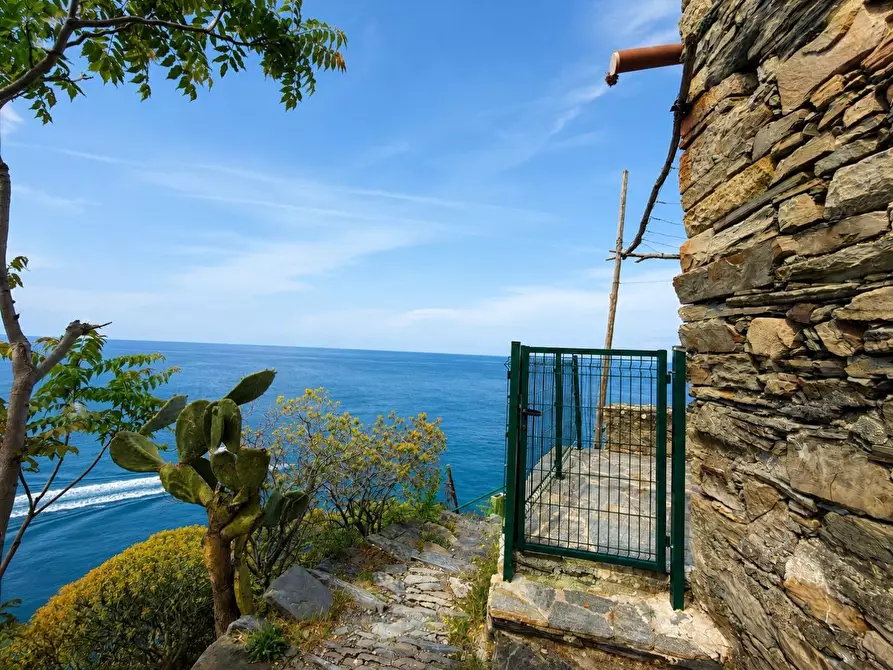 Immagine 1 di Rustico / casale in vendita  a La Spezia