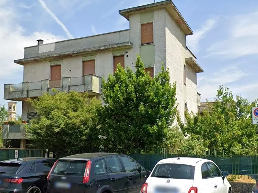 Immagine 2 di Appartamento in vendita  a Tribiano
