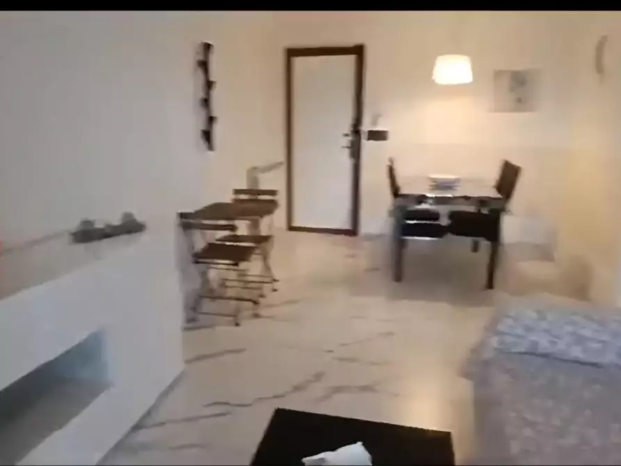 Immagine 1 di Appartamento in vendita  a Viareggio