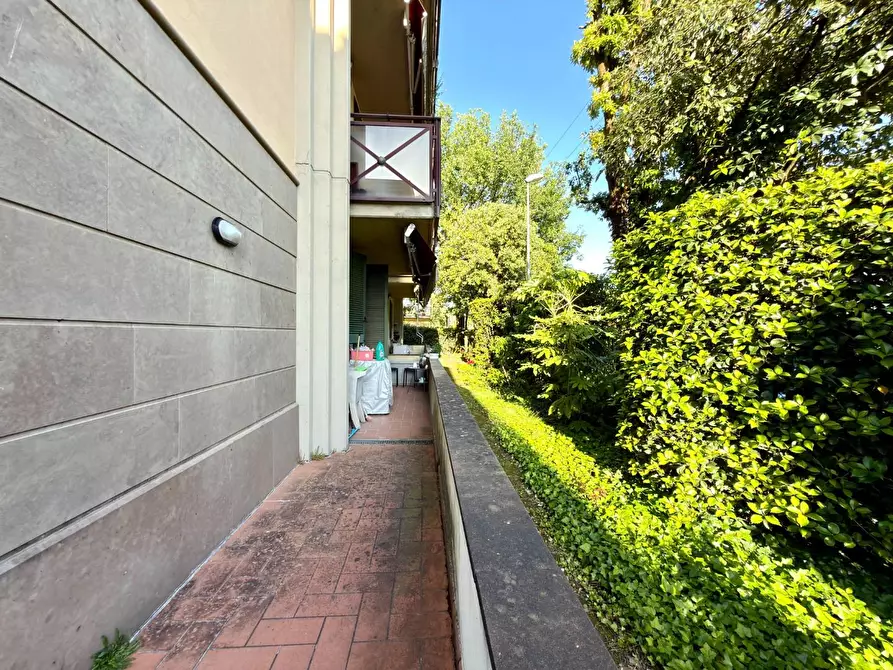 Immagine 26 di Appartamento in vendita  a Lucca